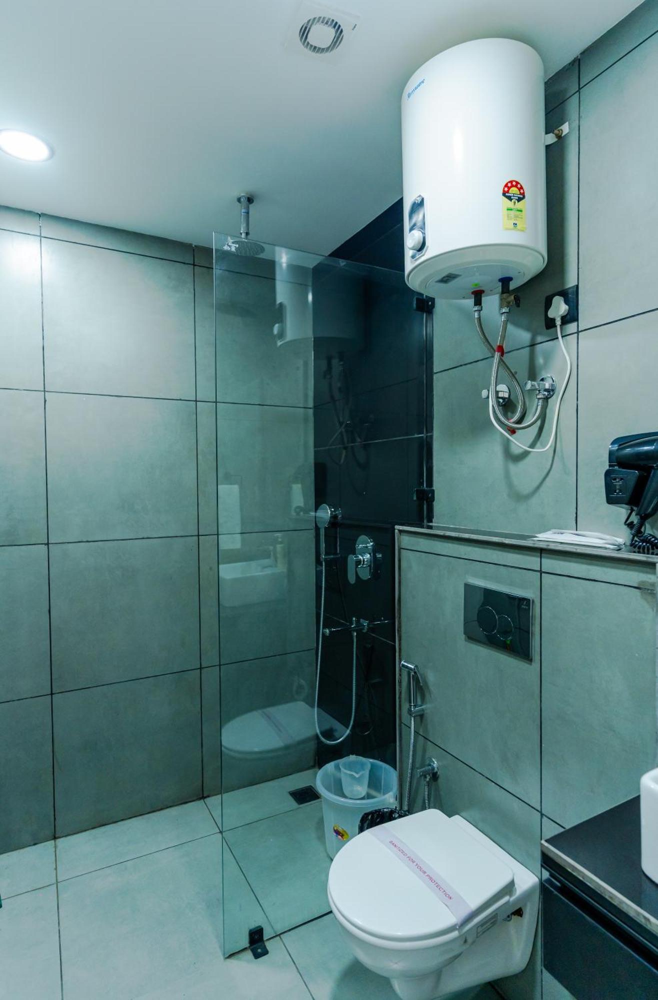 Bedchambers Luxury Apartment Near Golf Course Road غورغاون المظهر الخارجي الصورة