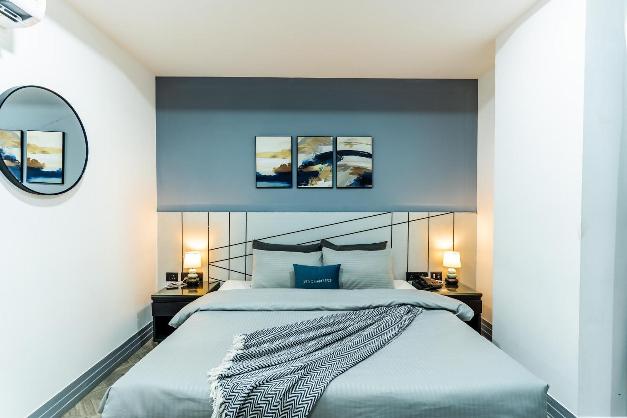 Bedchambers Luxury Apartment Near Golf Course Road غورغاون المظهر الخارجي الصورة
