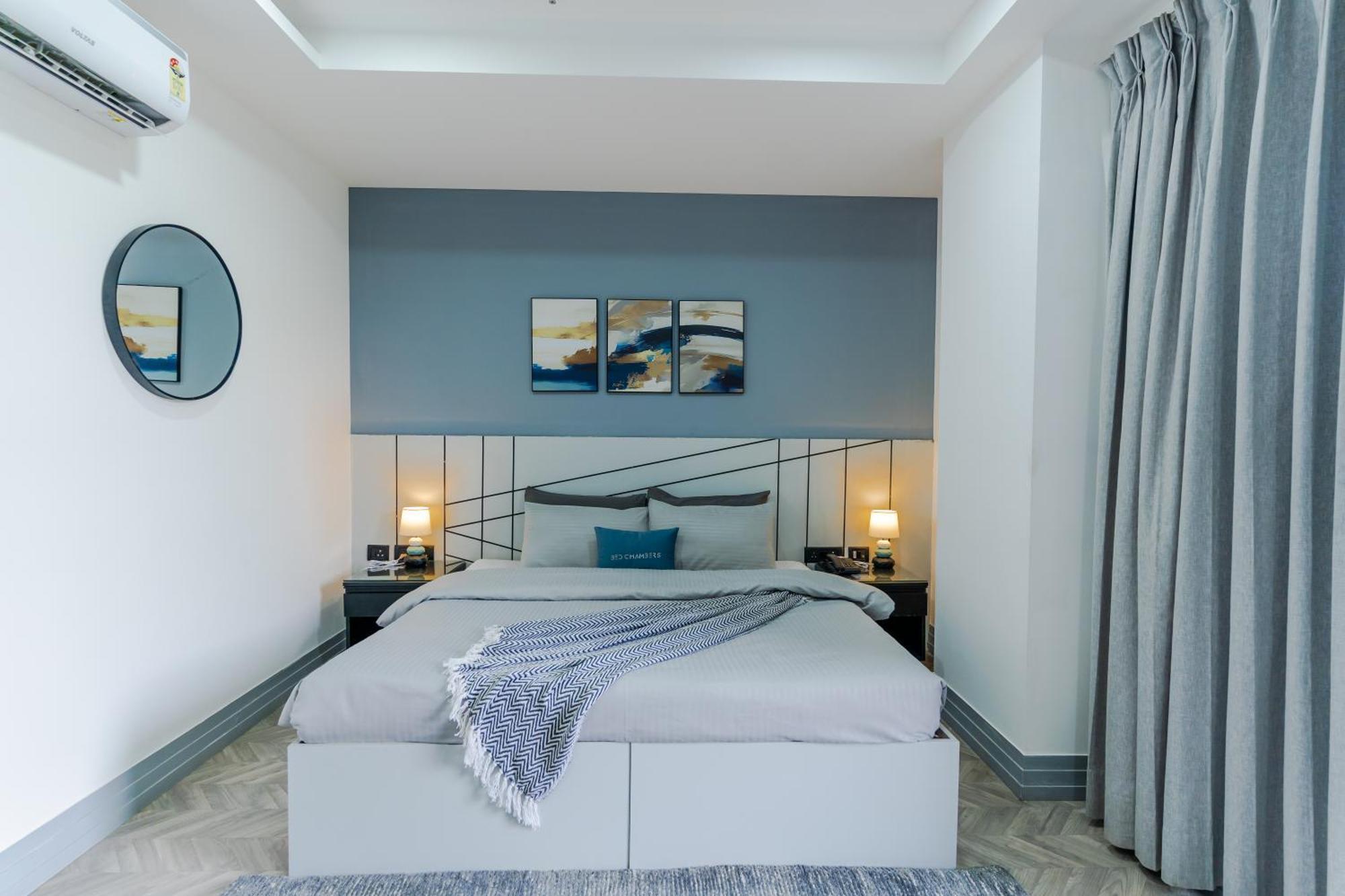 Bedchambers Luxury Apartment Near Golf Course Road غورغاون المظهر الخارجي الصورة