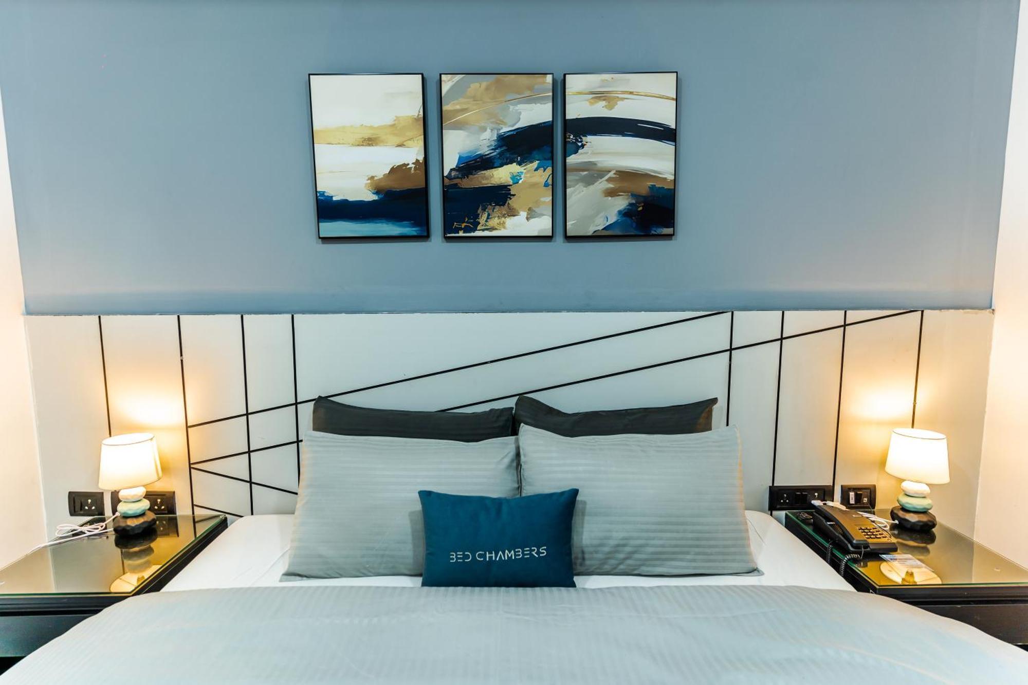 Bedchambers Luxury Apartment Near Golf Course Road غورغاون المظهر الخارجي الصورة